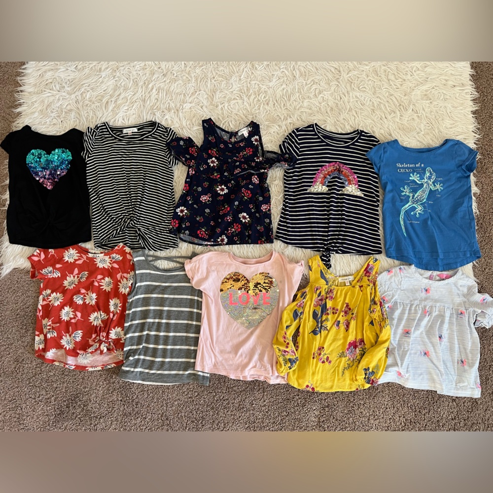 Set of 36 Excellent used condition girls 5t tops bundle